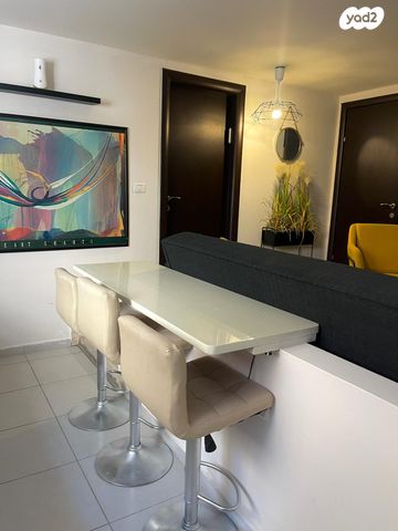 מרתף/ פרטר, האלה 31, גבעת ברנר, גבעת ברנר