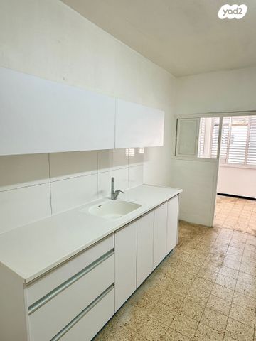 דירה, הרצל 98, אברמוביץ', ראשון לציון