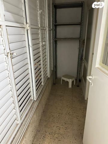 דירה, הקונגרס 27, רסקו א', חולון