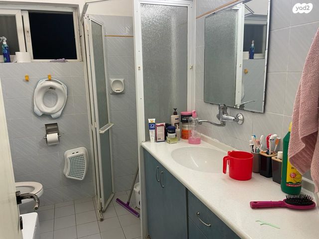 דו משפחתי, מאיר בר אילן 42, צפון מזרח מרכז העיר, נתניה