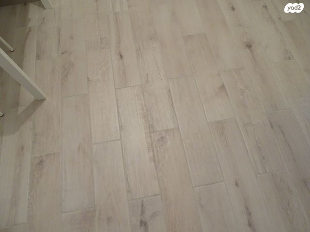 דירה, הרב עוזיאל 19, בית וגן, ירושלים