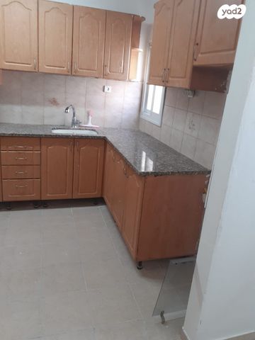 דירה, קדושי השואה 11, קרית שמואל, חיפה