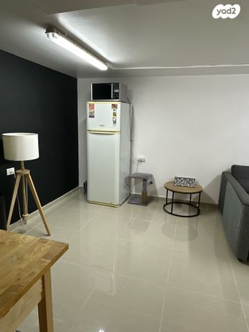 יחידת דיור, הרקיע 1, הרקיע, הגולף, קיסריה