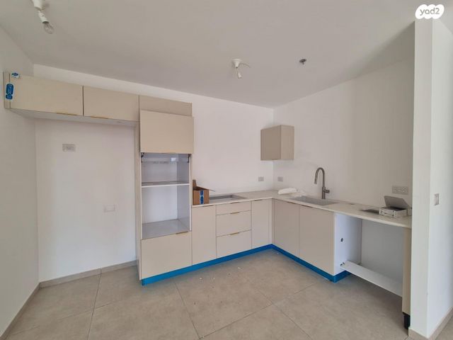 דירה, כובשי החרמון 13, שעריים, רחובות