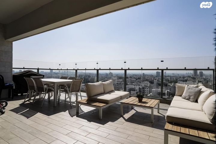 גג/ פנטהאוז, פרופ' אפרים קציר 17, רחובות המדע, רחובות