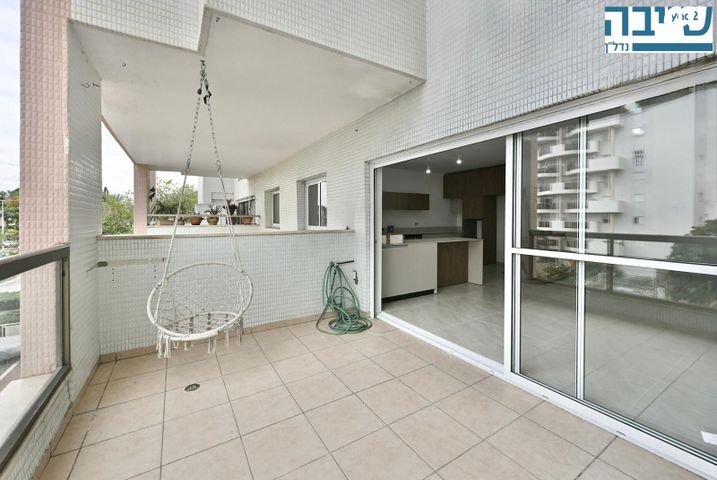 דירה, רא"ל מוטה גור, היובל, שרונה, רחובות