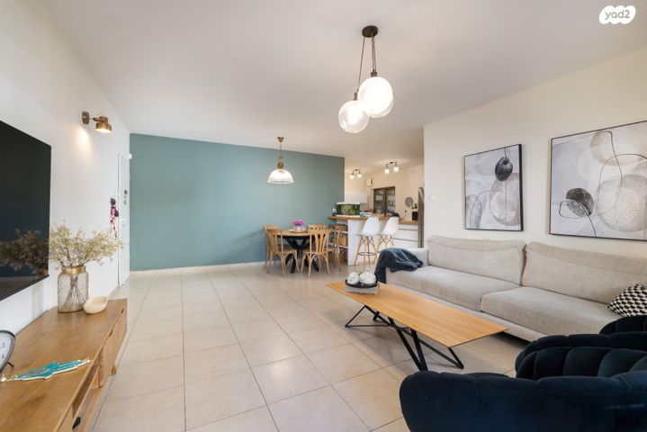 דירה, האימהות, נס ציונה