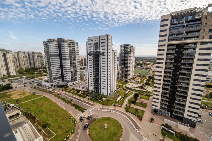 דירה, דרך העמק, מתחם מרכזי, גני תקווה