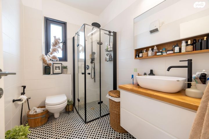 דירה, דרך העמק, מתחם מרכזי, גני תקווה