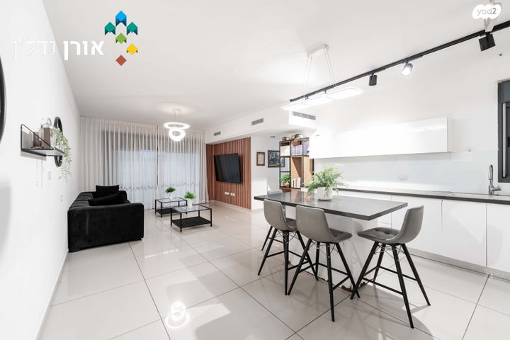 דירת גן, הרב זבולון גרז, רחובות הצעירה, רחובות