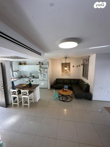 דופלקס, קרית מלאכי