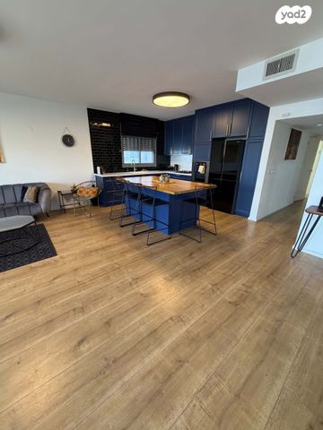 גג/ פנטהאוז, טבריה