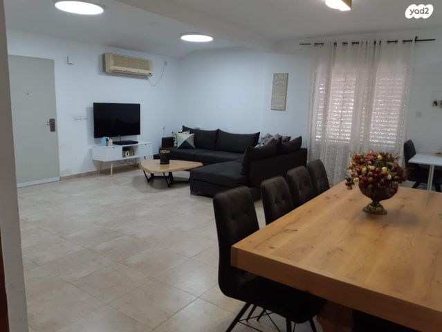 בית פרטי/ קוטג', הגפן 270, נהורה, נהורה