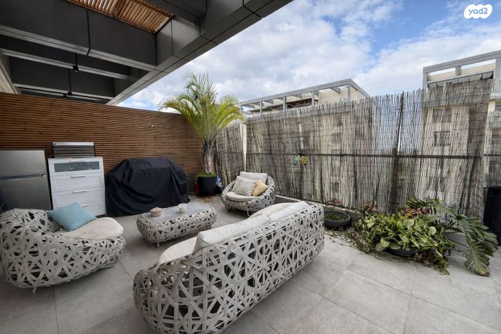 גג/ פנטהאוז, כפר יונה