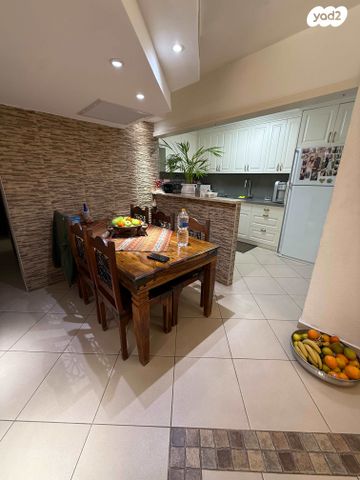 דירה, זלמן שז"ר 24, קרית ים  א', קרית ים