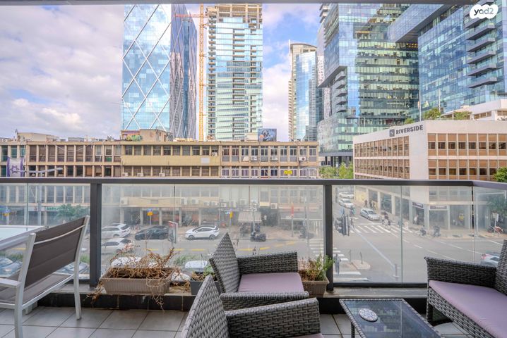 דירה, החשמונאים 96, גני שרונה, קרית הממשלה, תל אביב יפו