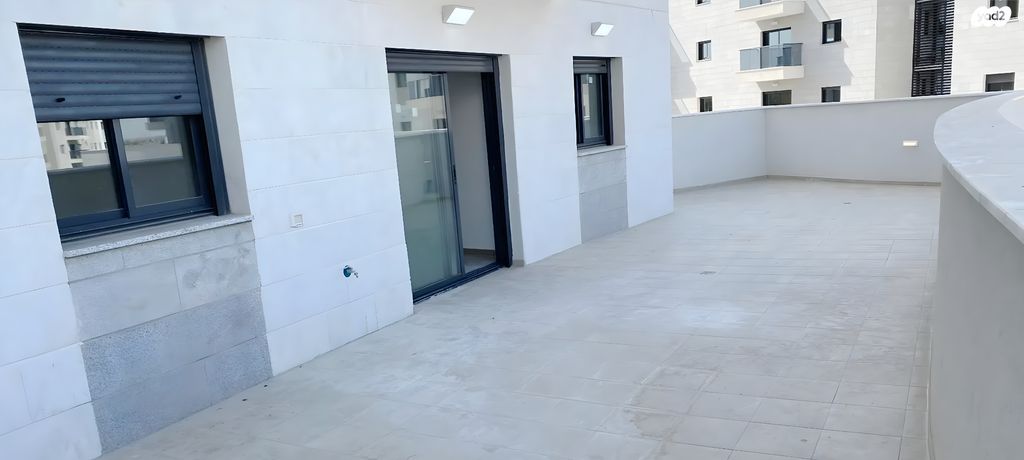 דירה, צאלה, גדרה הצעירה, גדרה