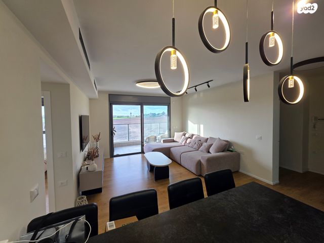 דירה, גן יבנה מערב, גן יבנה