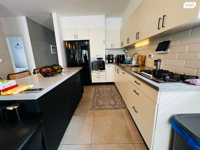 דירה, ז'בוטינסקי, ארלוזורוב, גבעתיים