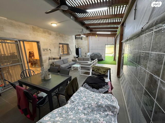 דירת גן, נאות שקמה, שדרות