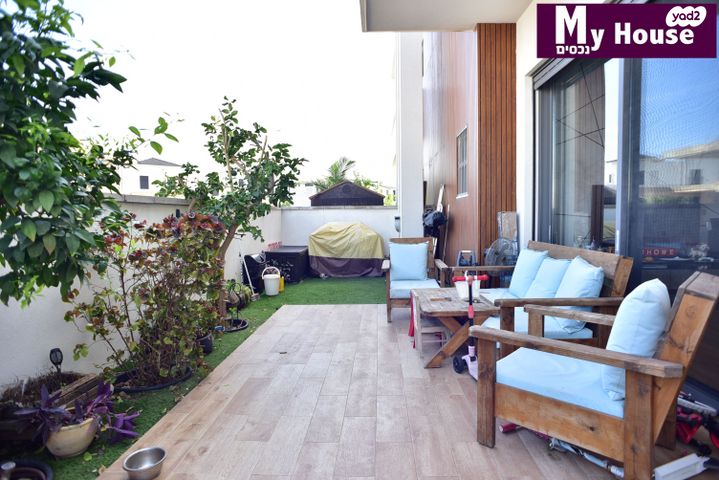 בית פרטי/ קוטג', ארבע אמהות, גדרה מזרח, גדרה