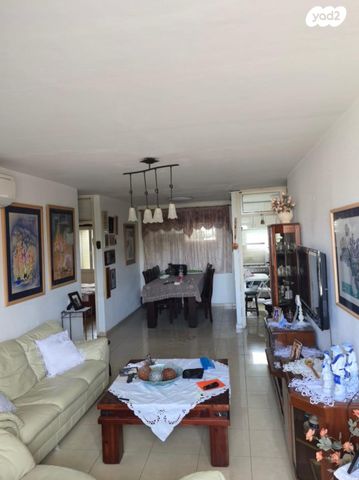 שדרות דוד המלך 27