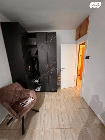 דירה, שדרות הנרייטה סולד, קרית ים