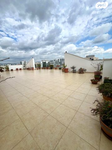 גג/ פנטהאוז, עפולה