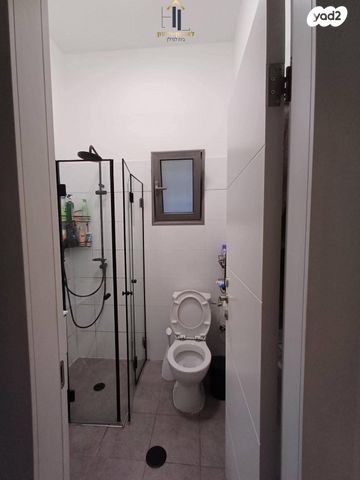 דירת גן, יבנה