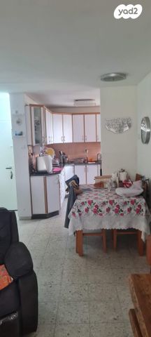 דירה, שדרות לכיש 51, הפרחים, קרית גת