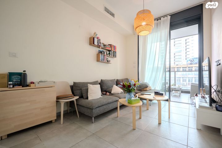 דירה, החשמונאים 96, גני שרונה, קרית הממשלה, תל אביב יפו