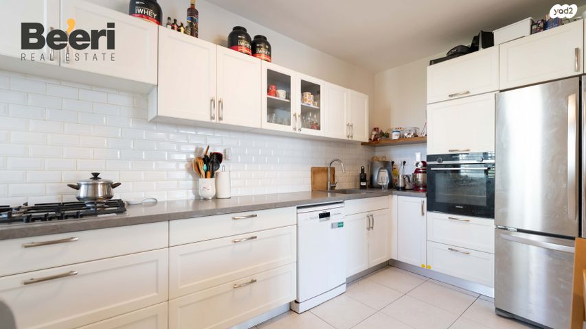 דירה, שדרות קדושי מעלות 4, נווה יהושע, ערמונים, רמת גן