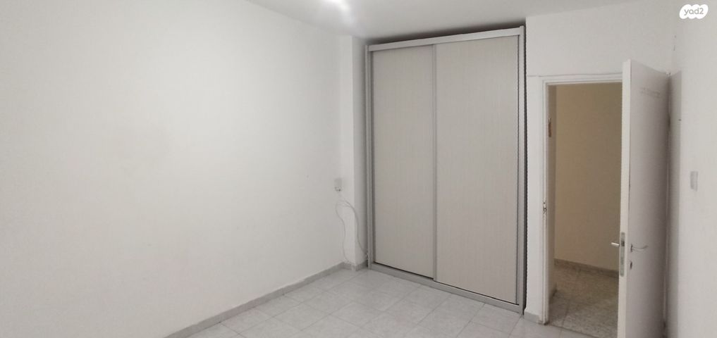 דירה, עין גדי, שכונה ט', באר שבע