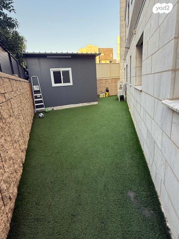 דירת גן, שדרות עמק יזרעאל, שקמים ואגמים, אשקלון