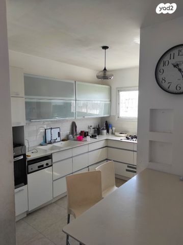 גג/ פנטהאוז, רחבת הזמיר, אלעד, אלעד