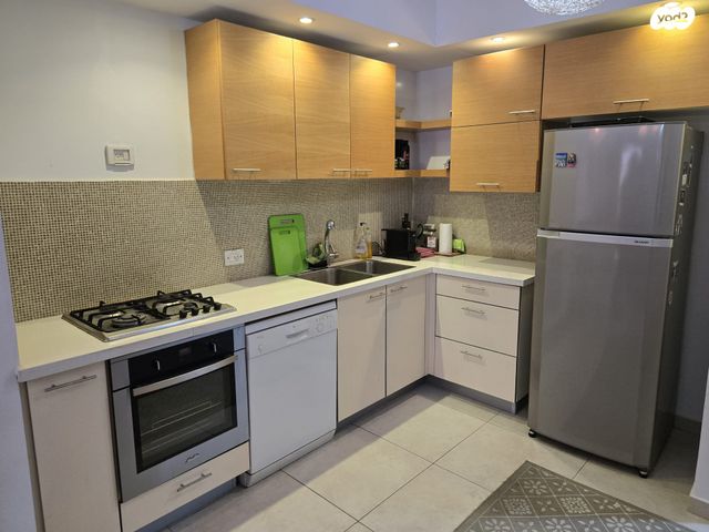 שדרות הנשיא השישי 