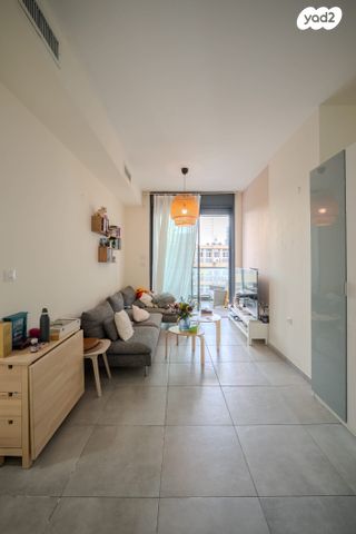 דירה, החשמונאים 96, גני שרונה, קרית הממשלה, תל אביב יפו