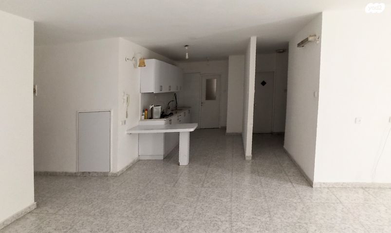 דירה, עין גדי, שכונה ט', באר שבע