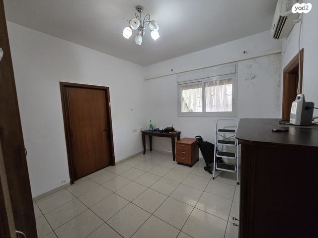 דירת גן, אילון 13, מרכז העיר, סביניה, הוותיקה, קרית ביאליק