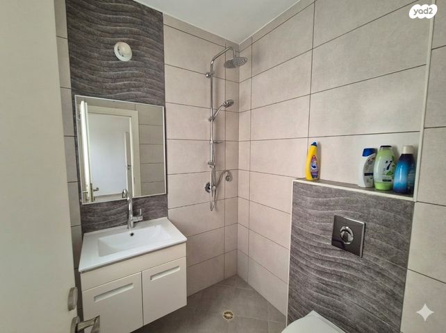 דירה, ניסנית, נתיבות מערב, נתיבות