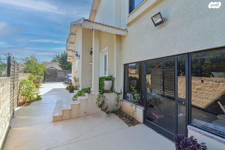 דו משפחתי, הדקלים, נווה אשר, פרדס חנה כרכור