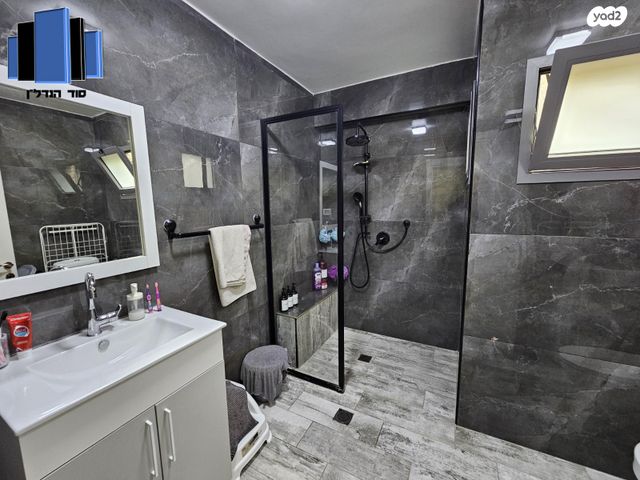 דירה, ארלוזורוב 25, מרכז העיר, קרית אתא