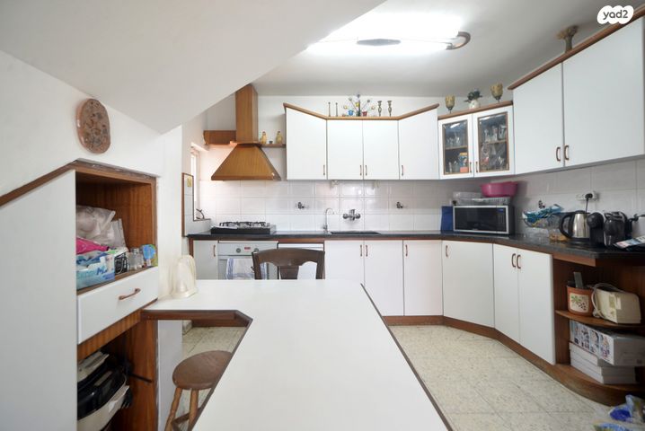 בית פרטי/ קוטג', רמב"ם 17, רמב"ם, טירת כרמל