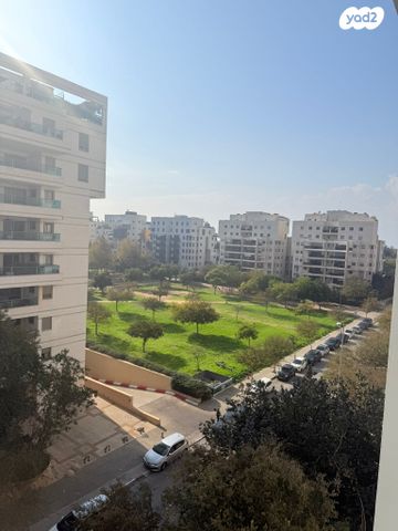 אזורי חן, גימל החדשה