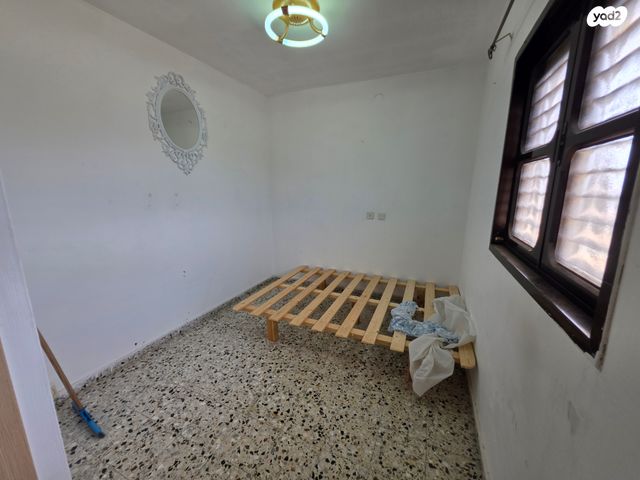 דו משפחתי, בן גוריון, אשקלון