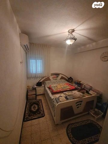 דירה, עובד לדיז'נסקי, אושיות, רחובות