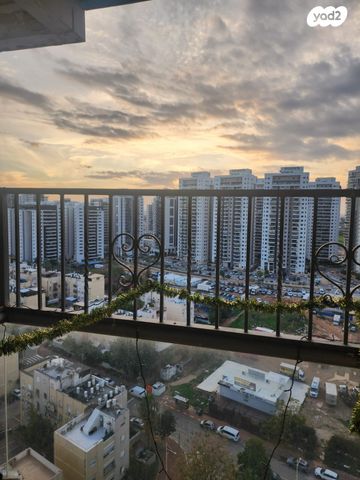 דירה, שמחה הולצברג, נאות שמיר, רמלה