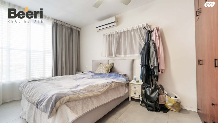 דירה, שדרות קדושי מעלות 4, נווה יהושע, ערמונים, רמת גן