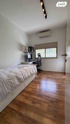 דירה, ביכורים 62, מרכז הכרמל, חיפה