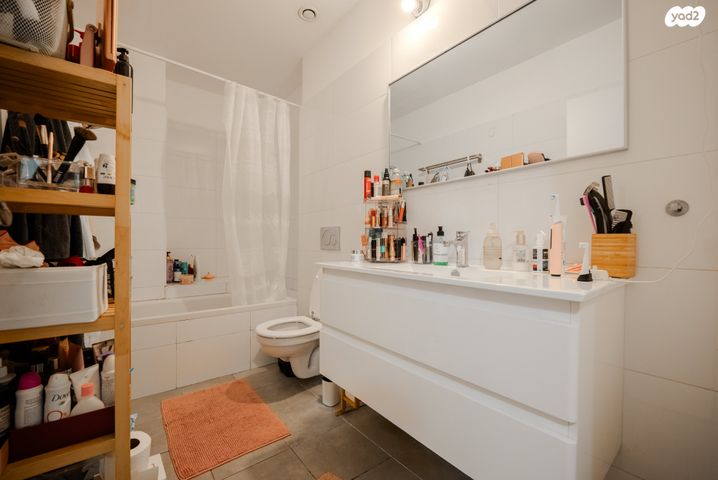 דירה, החשמונאים 96, גני שרונה, קרית הממשלה, תל אביב יפו